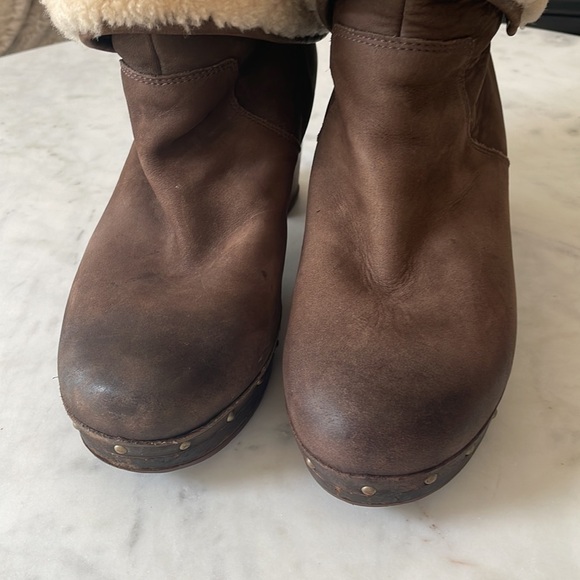 Ugg Lynnea Shearling Clog Boots - Picture 11 of 15